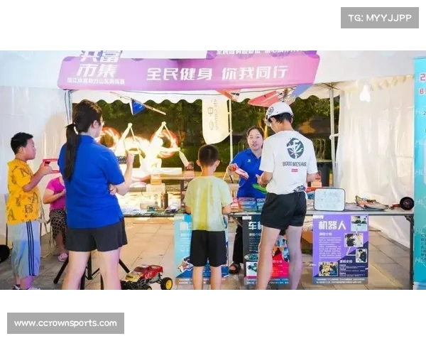 重庆延长体育场开放时间应对健身高峰 夜间健身人群获益明显 重庆延长体育场开放时间应对健身高峰 夜间健身人群获益明显