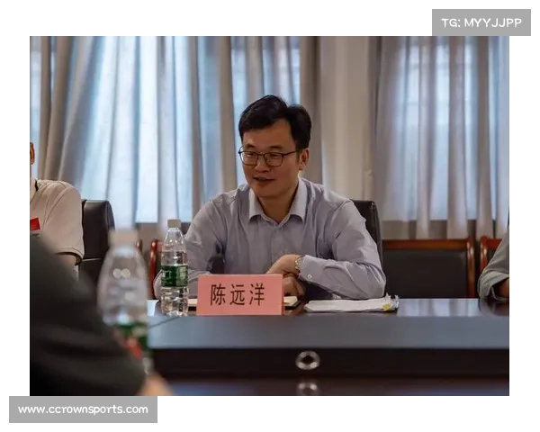 中国篮球协会召开裁判培训会议 新赛季严格规范赛风赛纪确保比赛公平公正 中国篮球协会召开裁判培训会议 新赛季严格规范赛风赛纪确保比赛公平公正